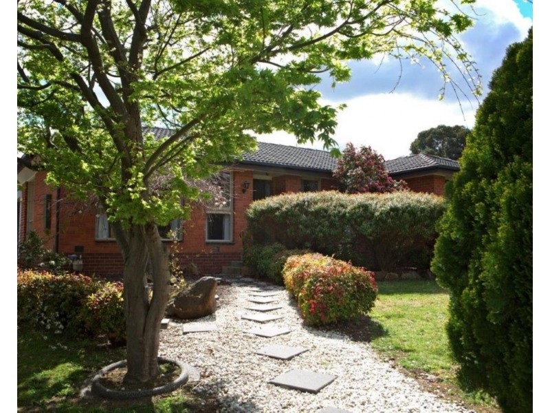 1 Donald Close, Kilsyth VIC 3137