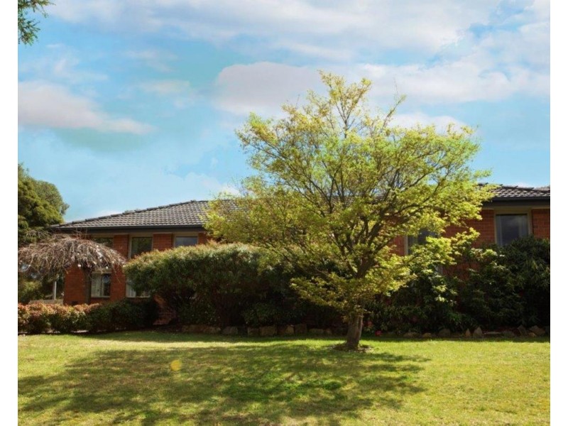 1 Donald Close, Kilsyth VIC 3137