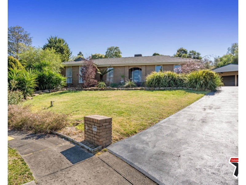 7 Quest Court, Mooroolbark VIC 3138