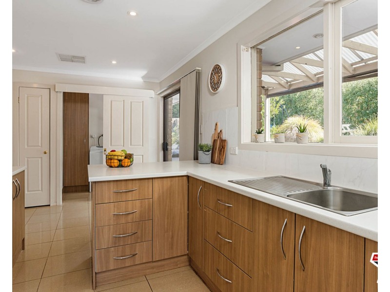 7 Quest Court, Mooroolbark VIC 3138