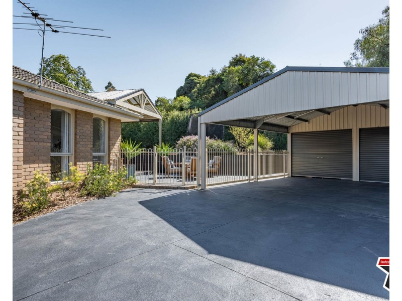 7 Quest Court, Mooroolbark VIC 3138