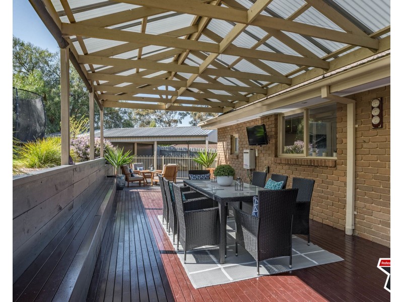7 Quest Court, Mooroolbark VIC 3138
