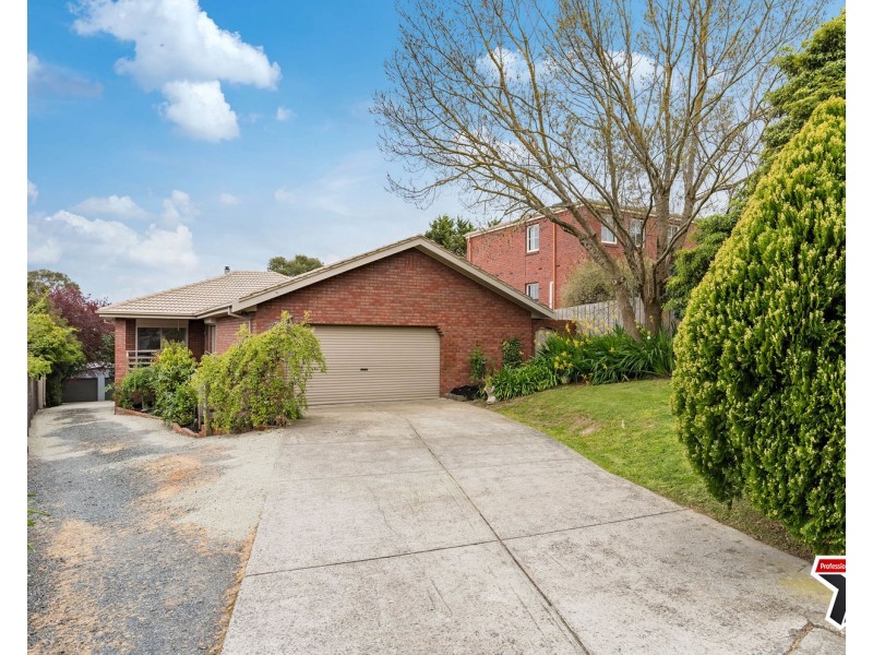 45 Alpine Way, Kilsyth VIC 3137