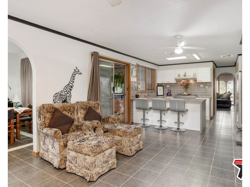 45 Alpine Way, Kilsyth VIC 3137