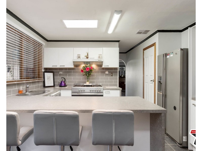 45 Alpine Way, Kilsyth VIC 3137