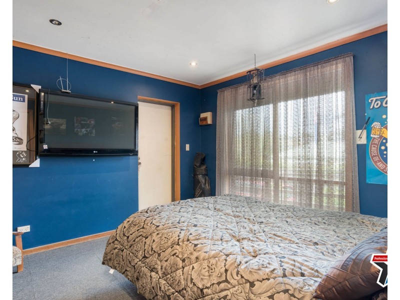 45 Alpine Way, Kilsyth VIC 3137