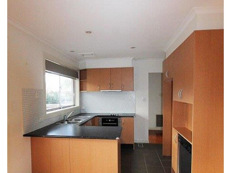 38 Glen Dhu Road, Kilsyth VIC 3137