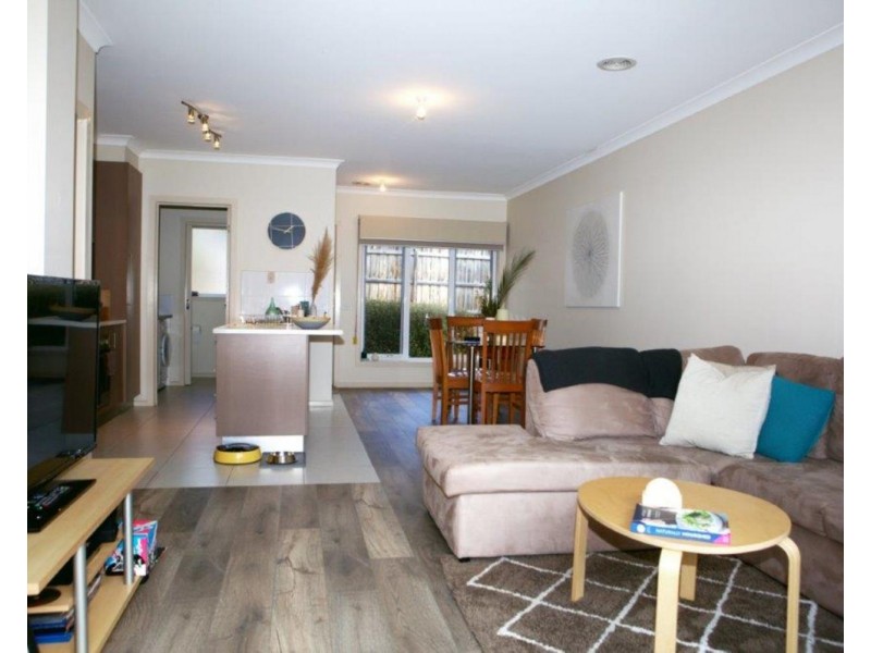 2/84 Castella Street, Lilydale VIC 3140