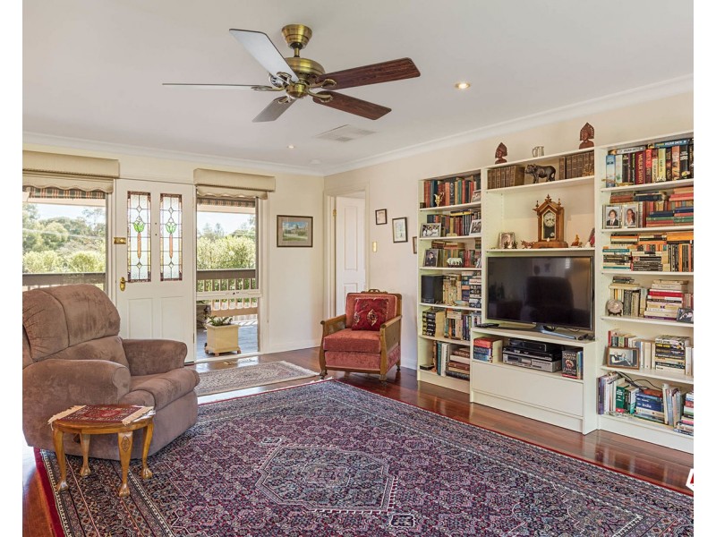 1 Helen Close, Yarra Glen VIC 3775