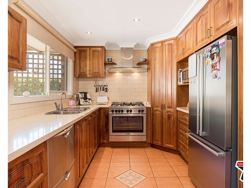 1 Helen Close, Yarra Glen VIC 3775