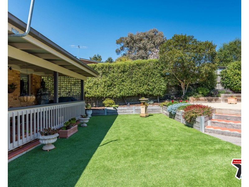 1 Helen Close, Yarra Glen VIC 3775
