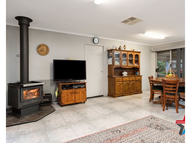 22 The Circuit, Lilydale VIC 3140