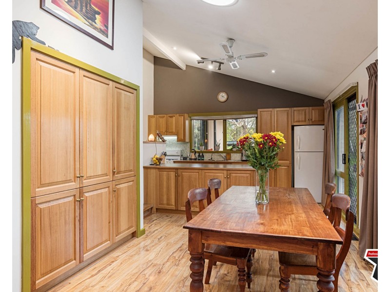 18 Poyner Avenue, Lilydale VIC 3140