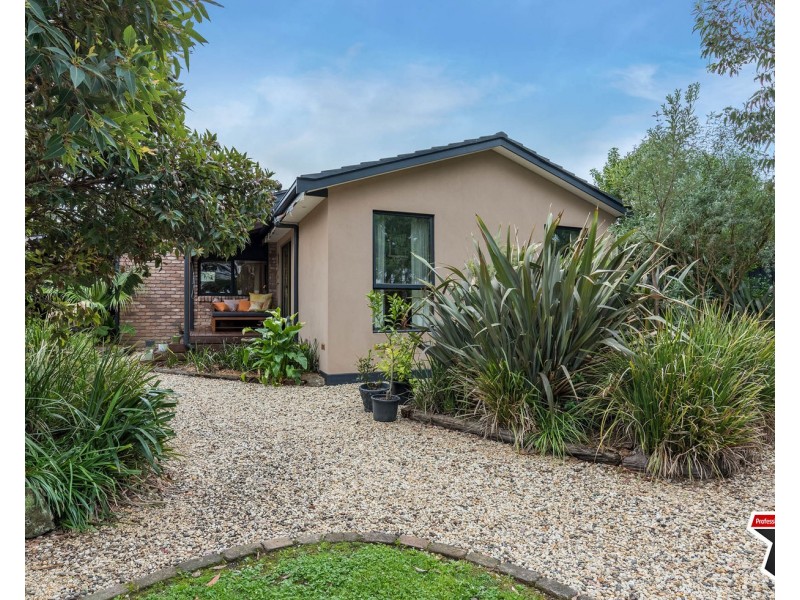 18 Poyner Avenue, Lilydale VIC 3140