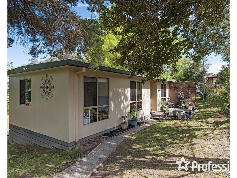 629 Warburton Highway, Seville VIC 3139