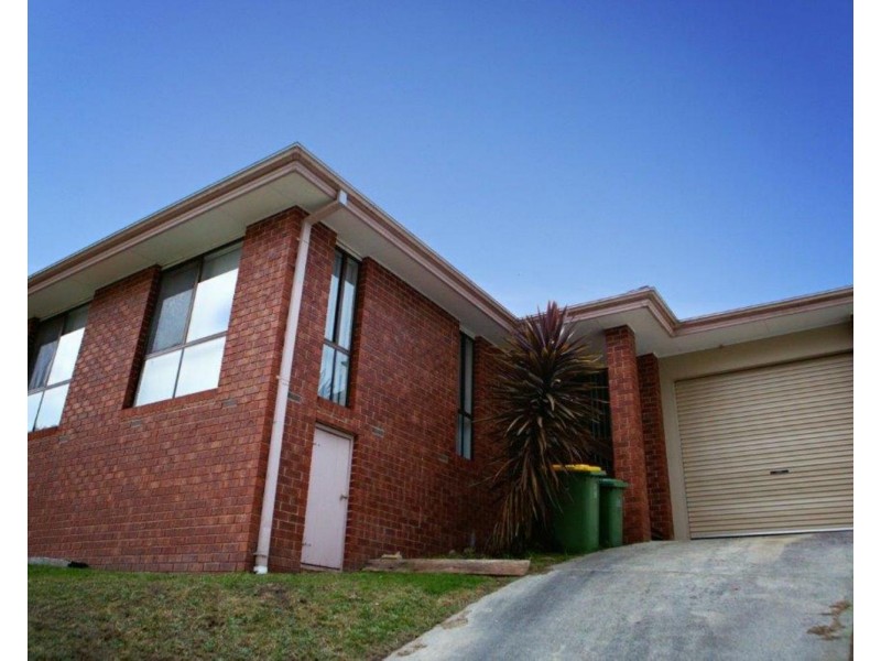 8 Rolaine Close, Lilydale VIC 3140