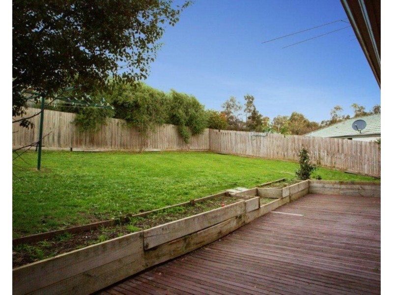 8 Rolaine Close, Lilydale VIC 3140