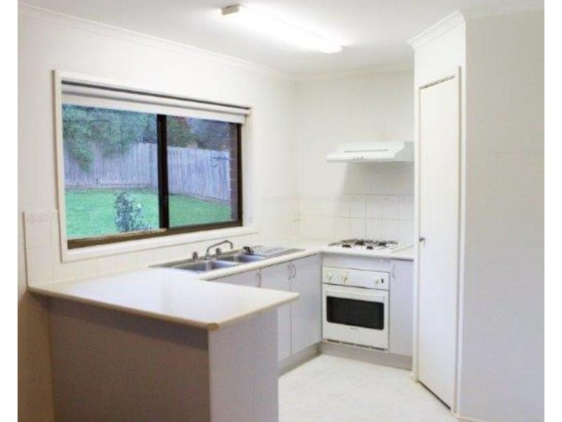 8 Rolaine Close, Lilydale VIC 3140