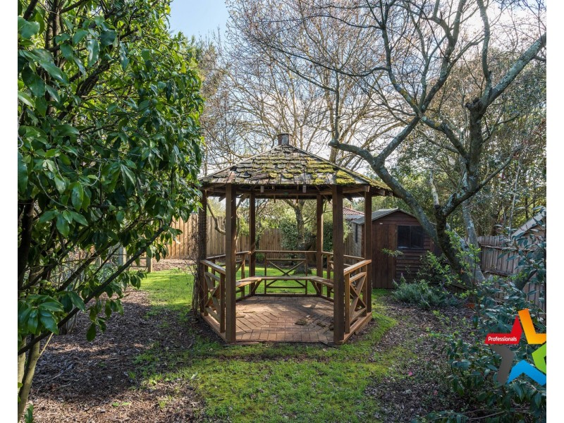 7 Oakbank Court, Mooroolbark VIC 3138