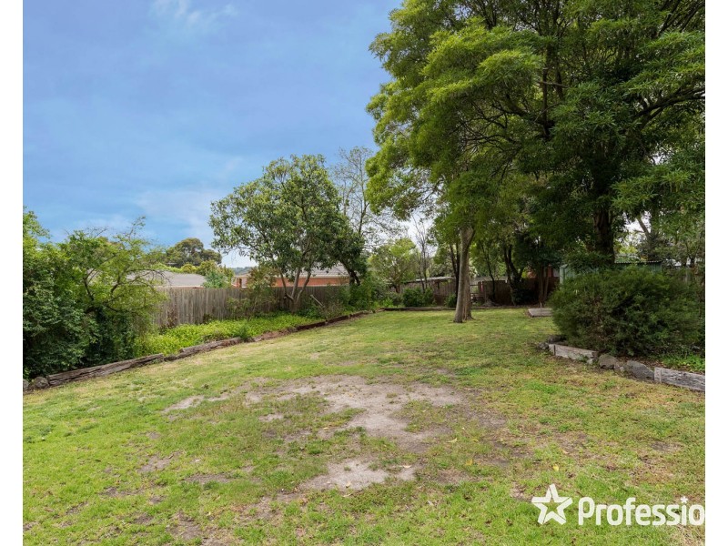 8 Ash Grove, Bayswater VIC 3153