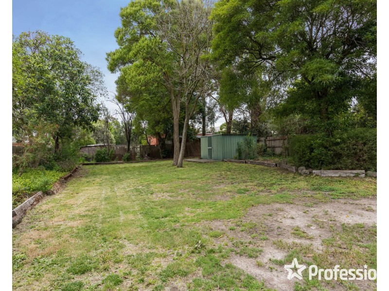 8 Ash Grove, Bayswater VIC 3153