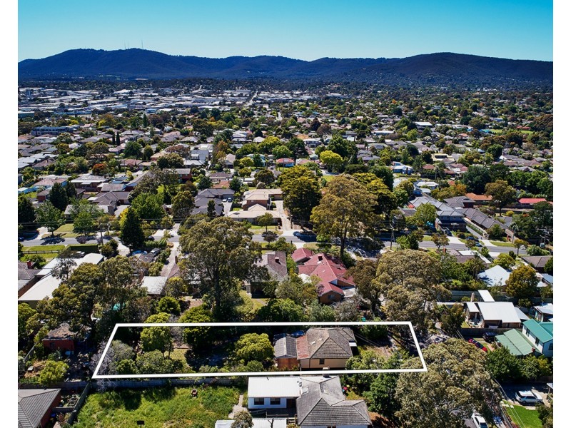 8 Ash Grove, Bayswater VIC 3153