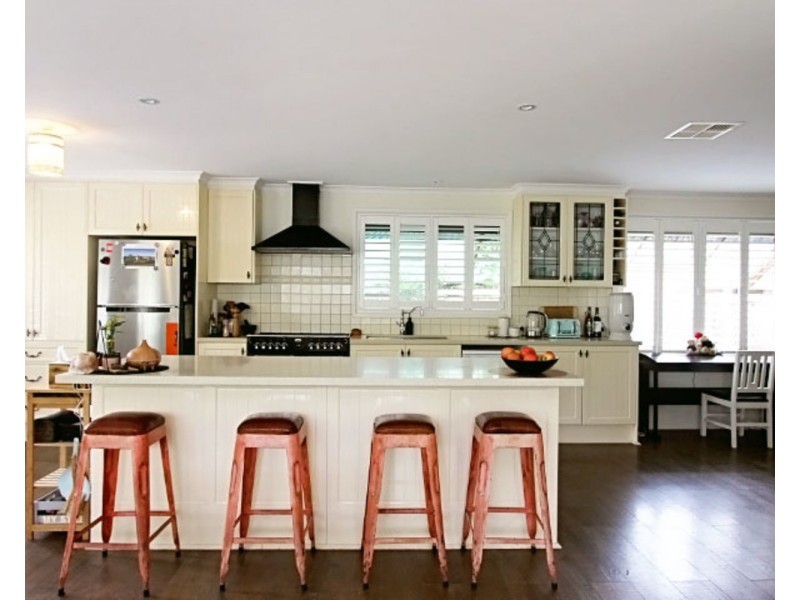 17 Anthony Drive, Chirnside Park VIC 3116