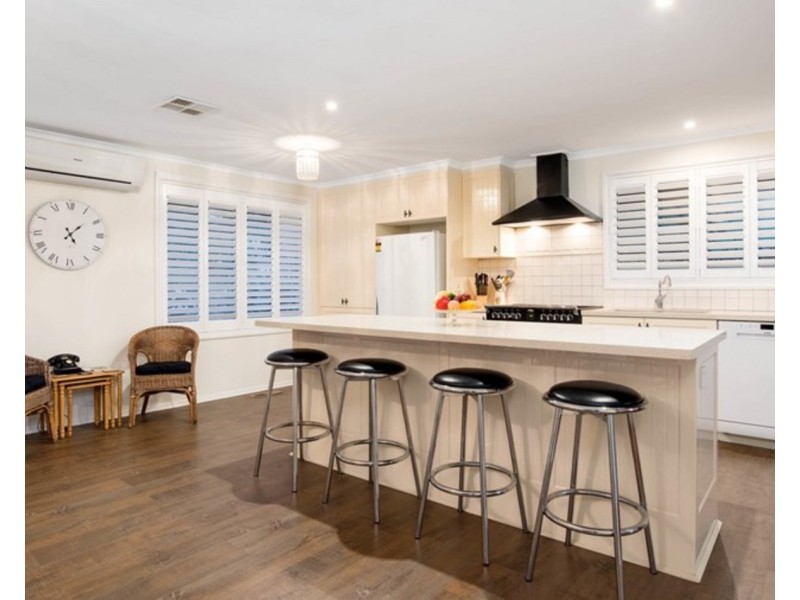 17 Anthony Drive, Chirnside Park VIC 3116