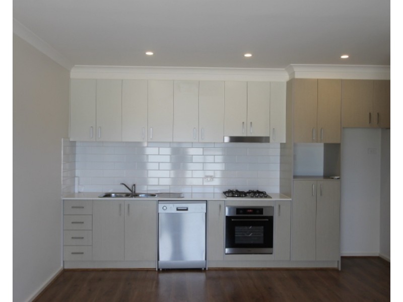 205/13 Highmoore Avenue, Bayswater VIC 3153