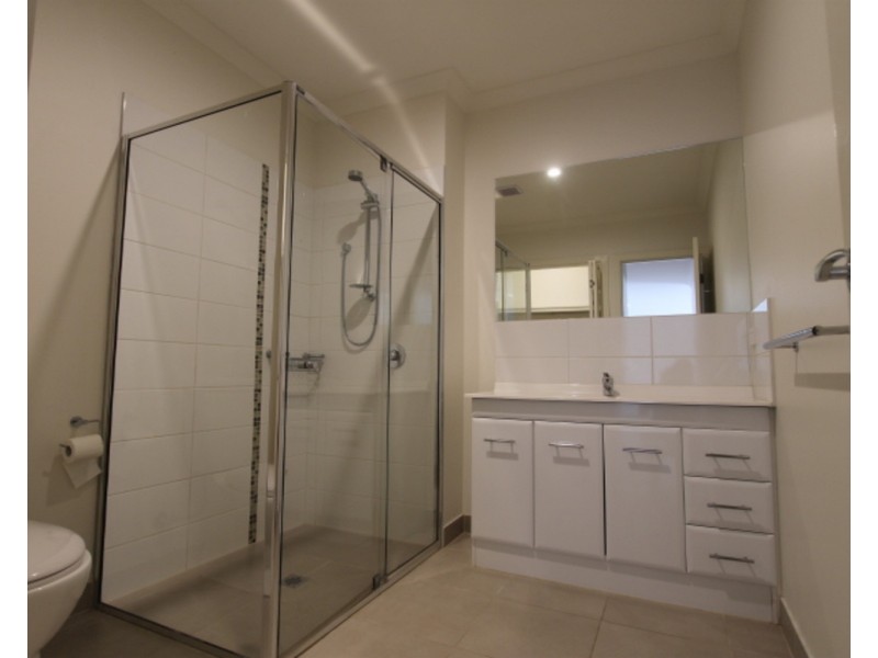 205/13 Highmoore Avenue, Bayswater VIC 3153