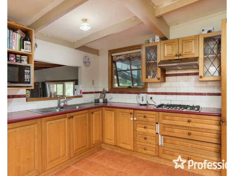 22 Joyce Road, Seville East VIC 3139