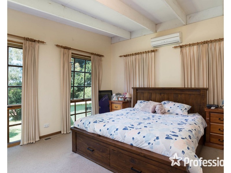 22 Joyce Road, Seville East VIC 3139