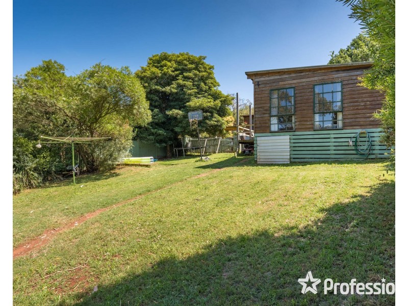 22 Joyce Road, Seville East VIC 3139