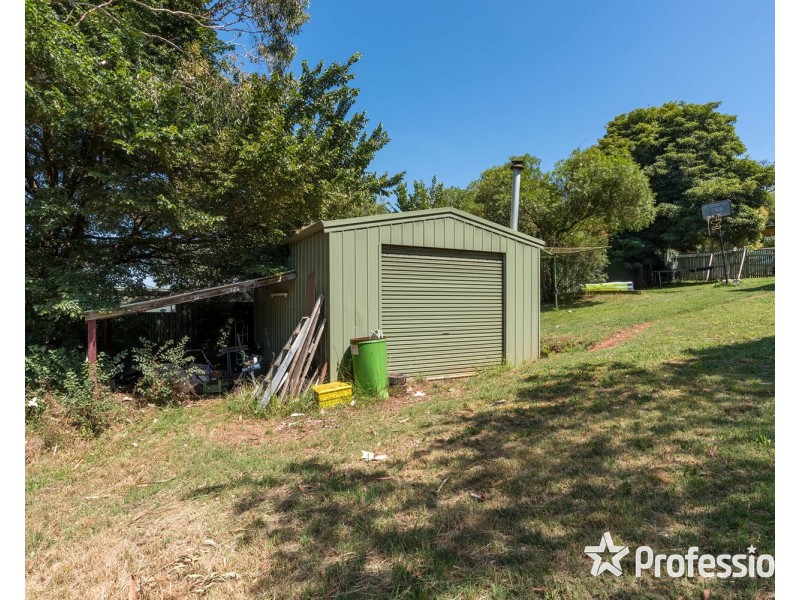 22 Joyce Road, Seville East VIC 3139
