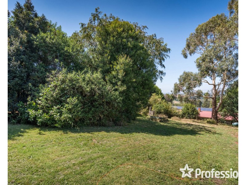 22 Joyce Road, Seville East VIC 3139