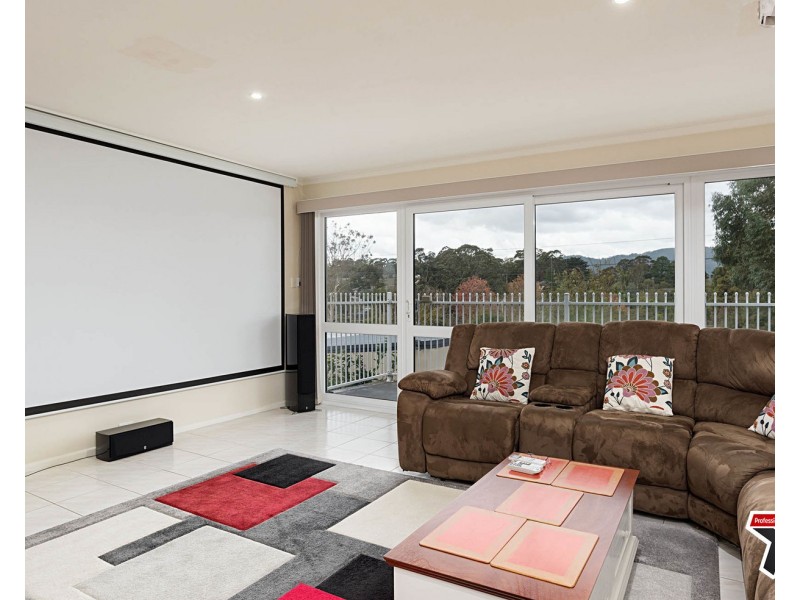 88 Winyard Drive, Mooroolbark VIC 3138