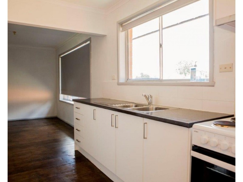 13 Marlow Street, Mooroolbark VIC 3138