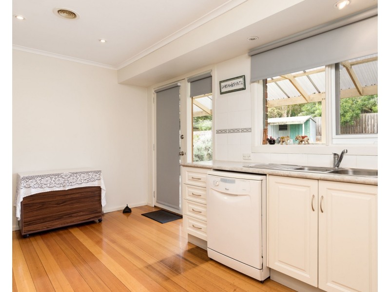 50 Terrigal Crescent, Kilsyth VIC 3137