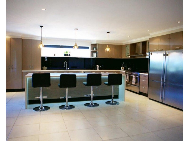 49 Russell Street, Mount Evelyn VIC 3796