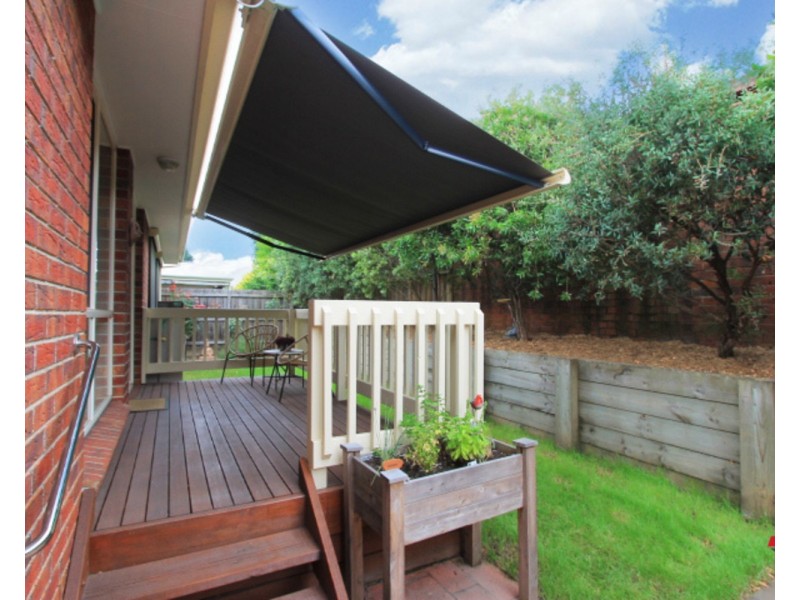 2/82 Hereford Road, Mount Evelyn VIC 3796