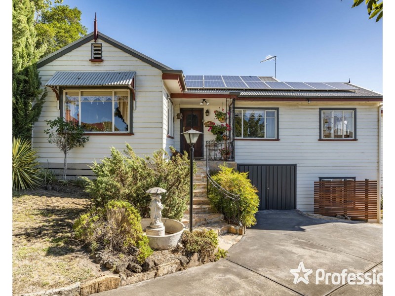 14 Deschamps Avenue, Lilydale VIC 3140