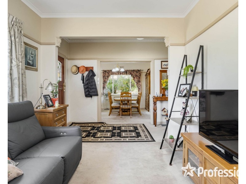 14 Deschamps Avenue, Lilydale VIC 3140