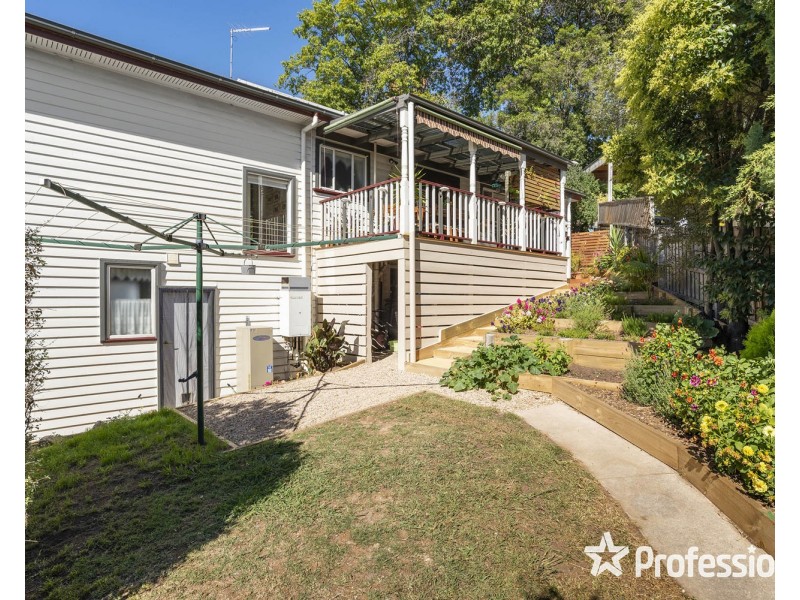 14 Deschamps Avenue, Lilydale VIC 3140