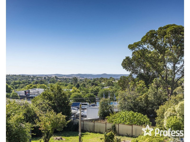 14 Deschamps Avenue, Lilydale VIC 3140