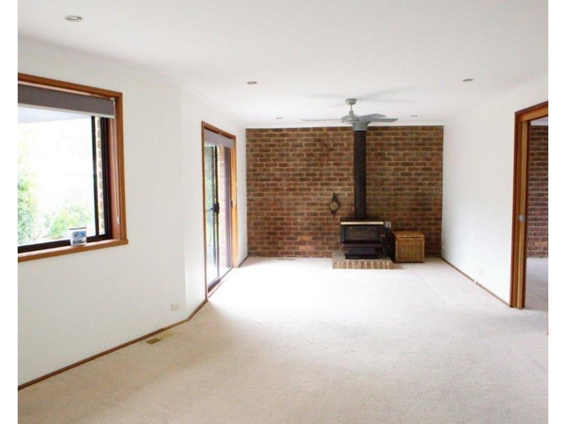 33 Morokai Grove, Lilydale VIC 3140