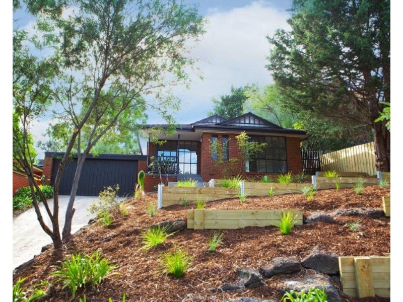 142 Nangathan Way, Croydon North VIC 3136