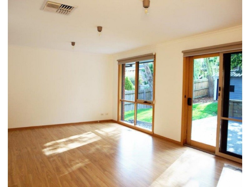 142 Nangathan Way, Croydon North VIC 3136