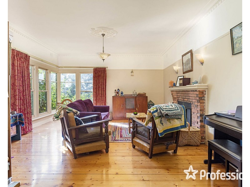 152 Warburton Highway, Lilydale VIC 3140