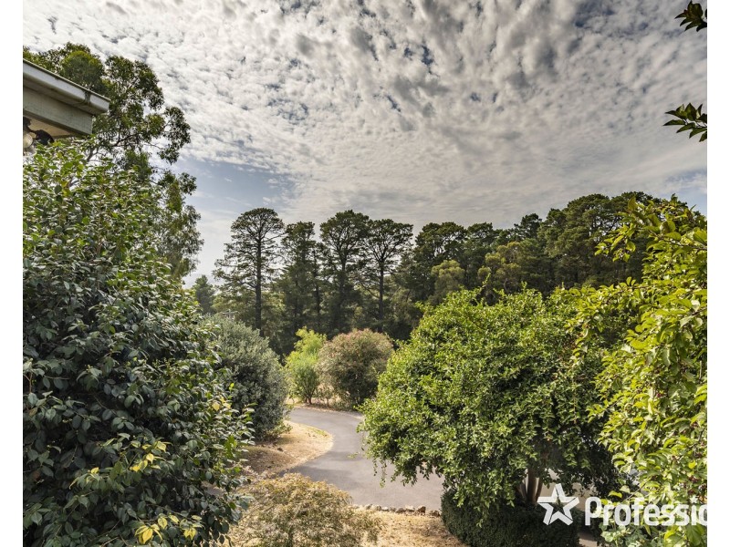 152 Warburton Highway, Lilydale VIC 3140