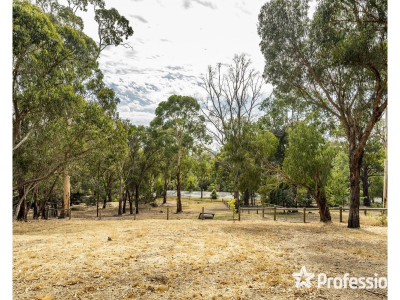 152 Warburton Highway, Lilydale VIC 3140